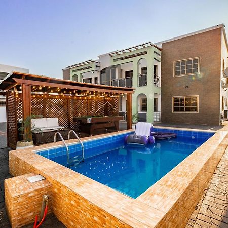 Cloud9 Luxury Apartments Акра Екстериор снимка
