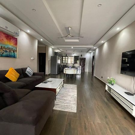 Cloud9 Luxury Apartments Акра Екстериор снимка