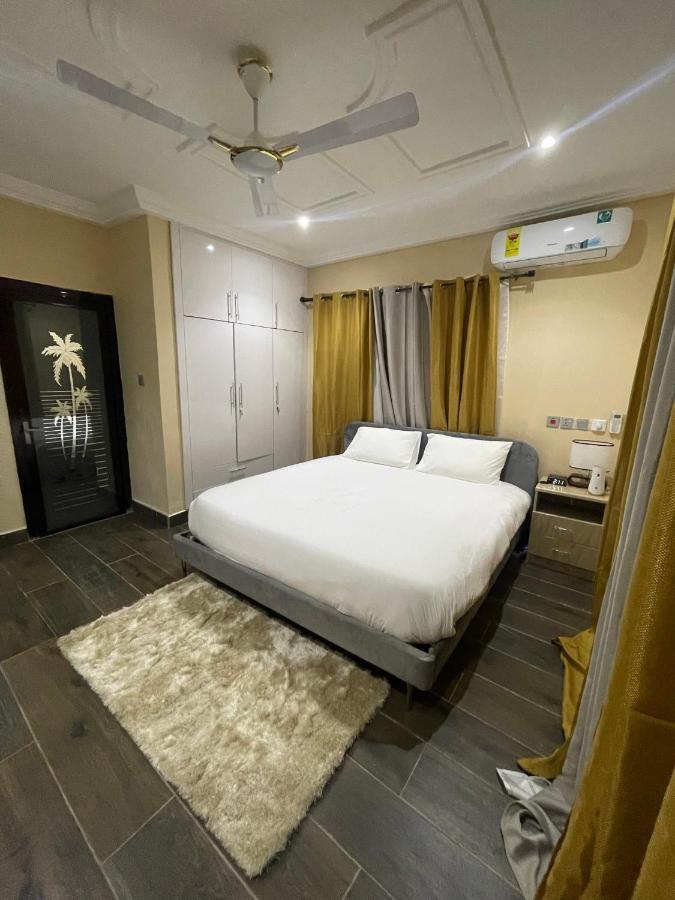 Cloud9 Luxury Apartments Акра Екстериор снимка