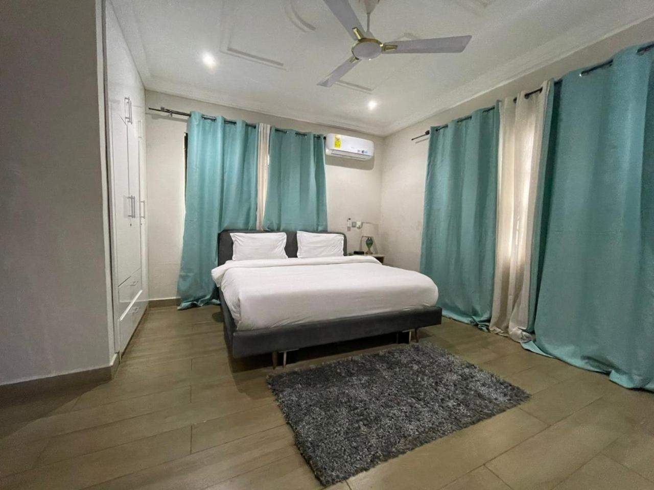 Cloud9 Luxury Apartments Акра Екстериор снимка
