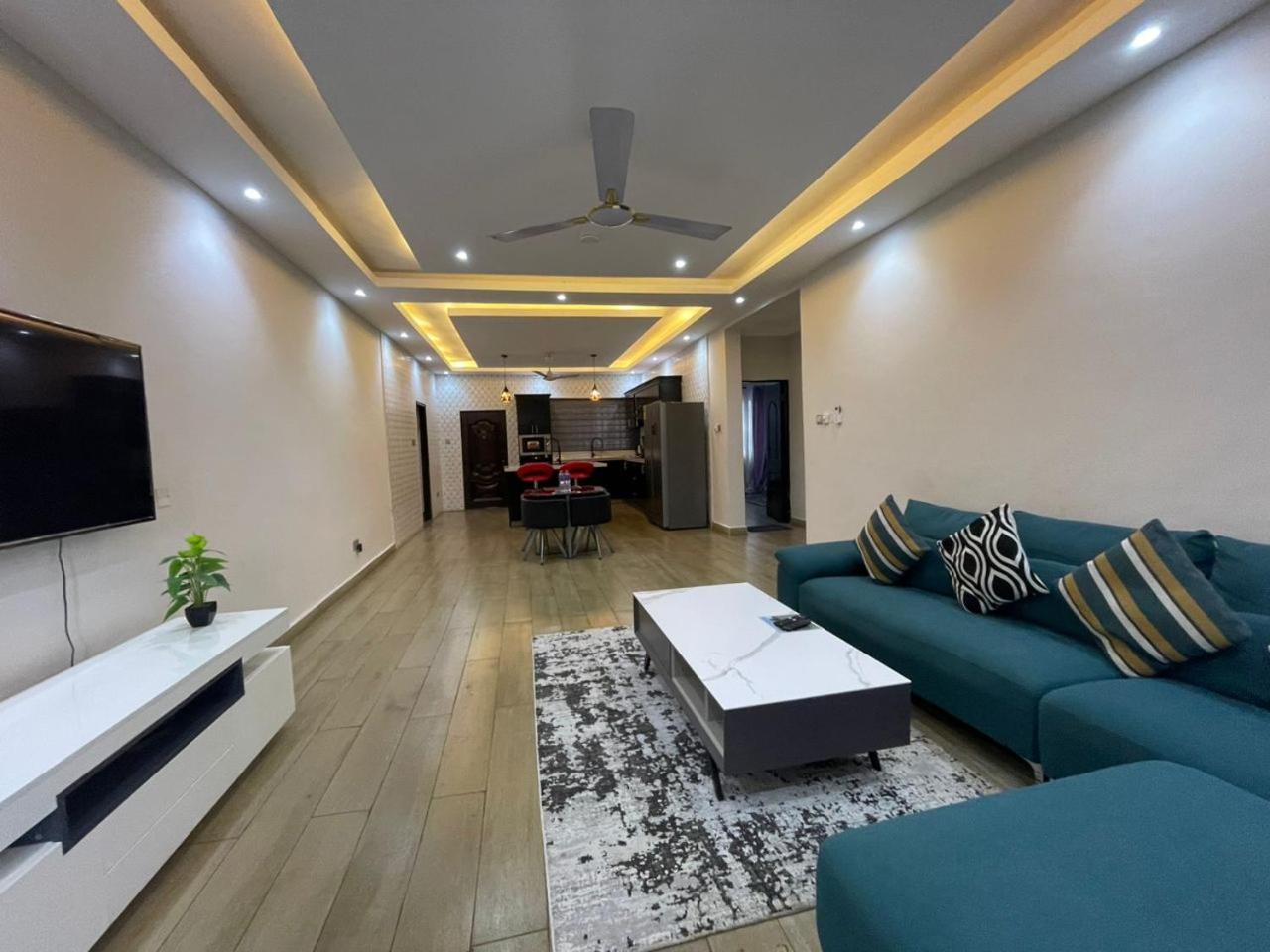Cloud9 Luxury Apartments Акра Екстериор снимка
